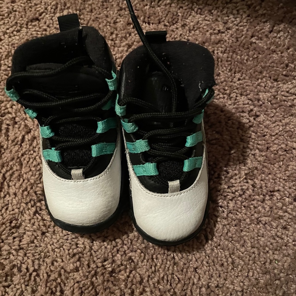 Toddler Jordan’s size 6c